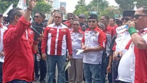 Aksi Damai, Kantor Gubernur Jatim Bergetar, Suara Wapres LIRA Menggelegar dan Lantang
