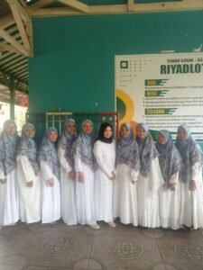 MARHABAN YA RAMADHANPawai Ta’aruf Taman Kanak Kanak Islam Terpadu Riadlotul FikriKaliangsana Kalijati Kab Subang